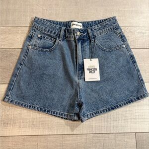 Denim shorts, princess Polly
